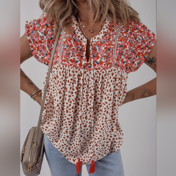 Savanna Jane Embroidered Top. Size Small EUC - Picture 1 of 5